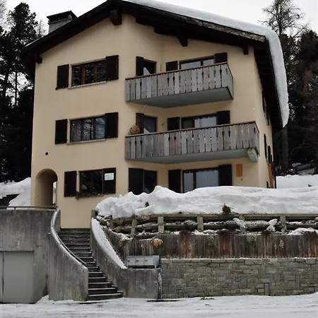 Apartment Chesa Grischa